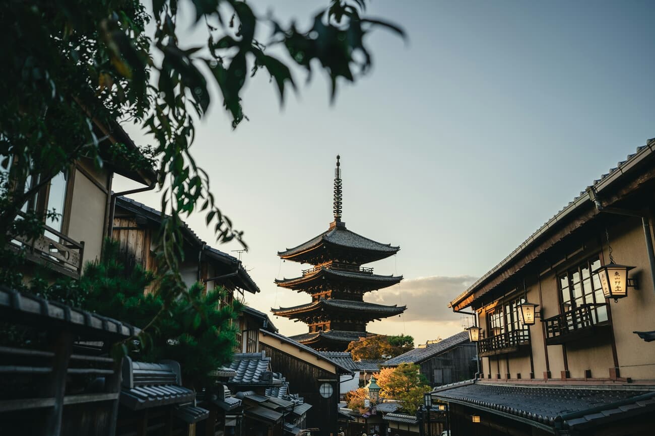 Twilight Serenity on Kyoto's Pagoda Path