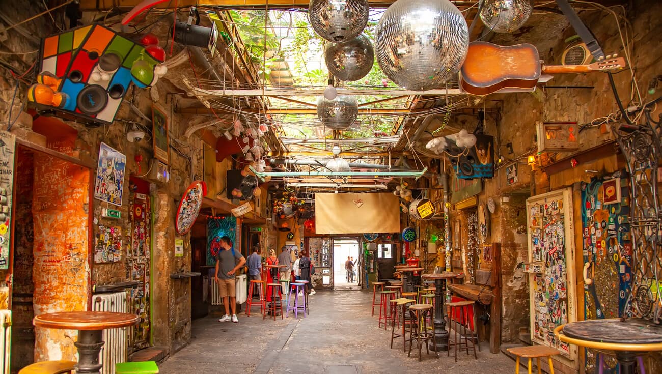 Szimpla Kert, ruin pub open to the public since 2004
