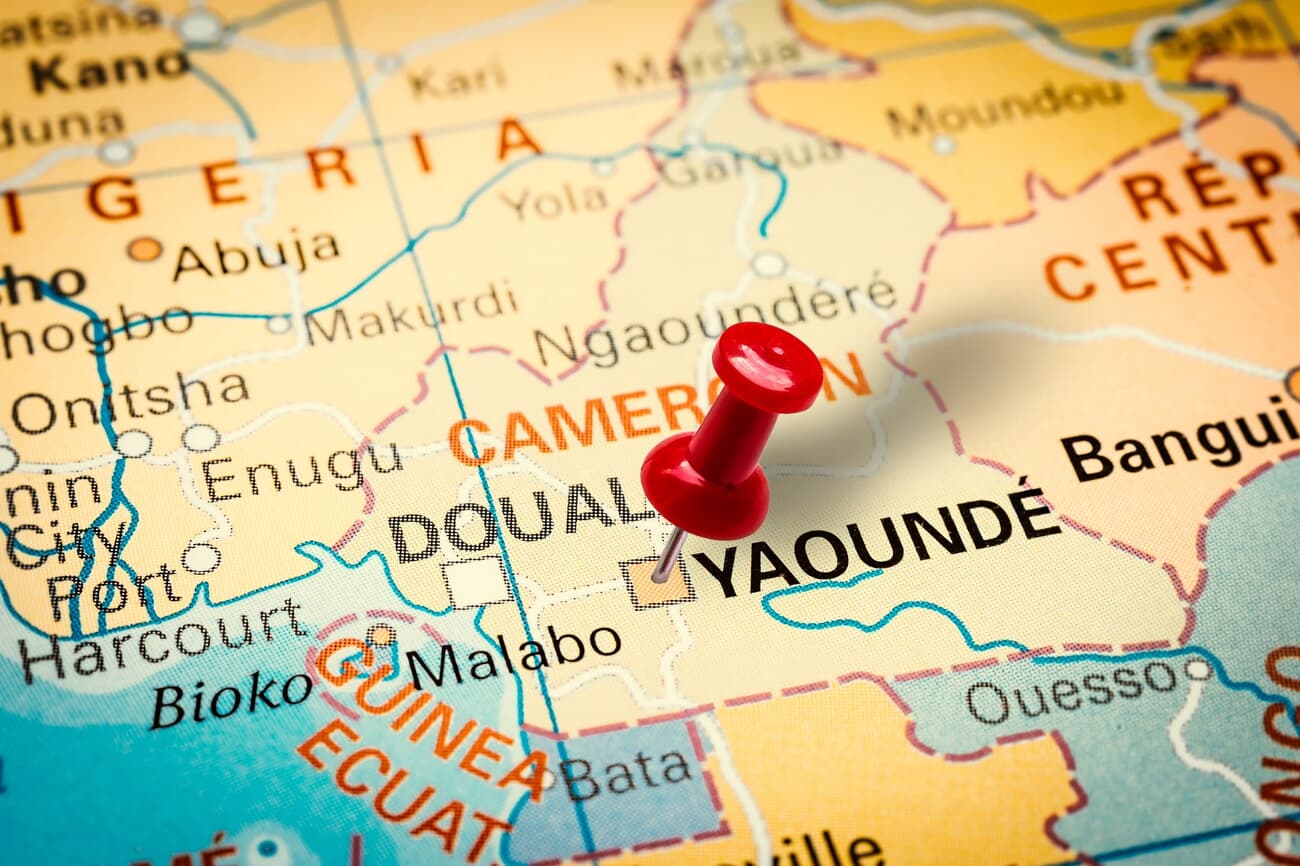Close-up location of Yaounde, Cameroon, and its neighboring countries