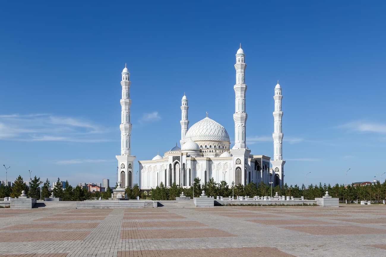 The Hazrat Sultan Mosque, completed in 2012, can accommodate up to 10,000 worshippers