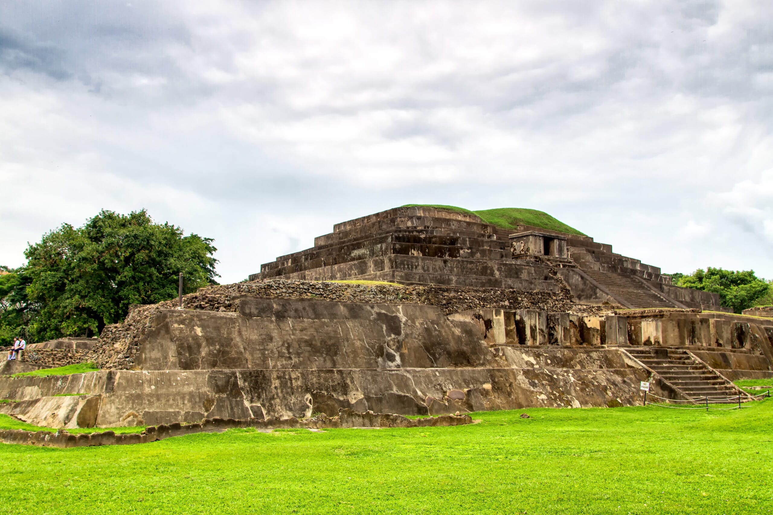 tazumal-mayan-ruins-el-salvador.jpg