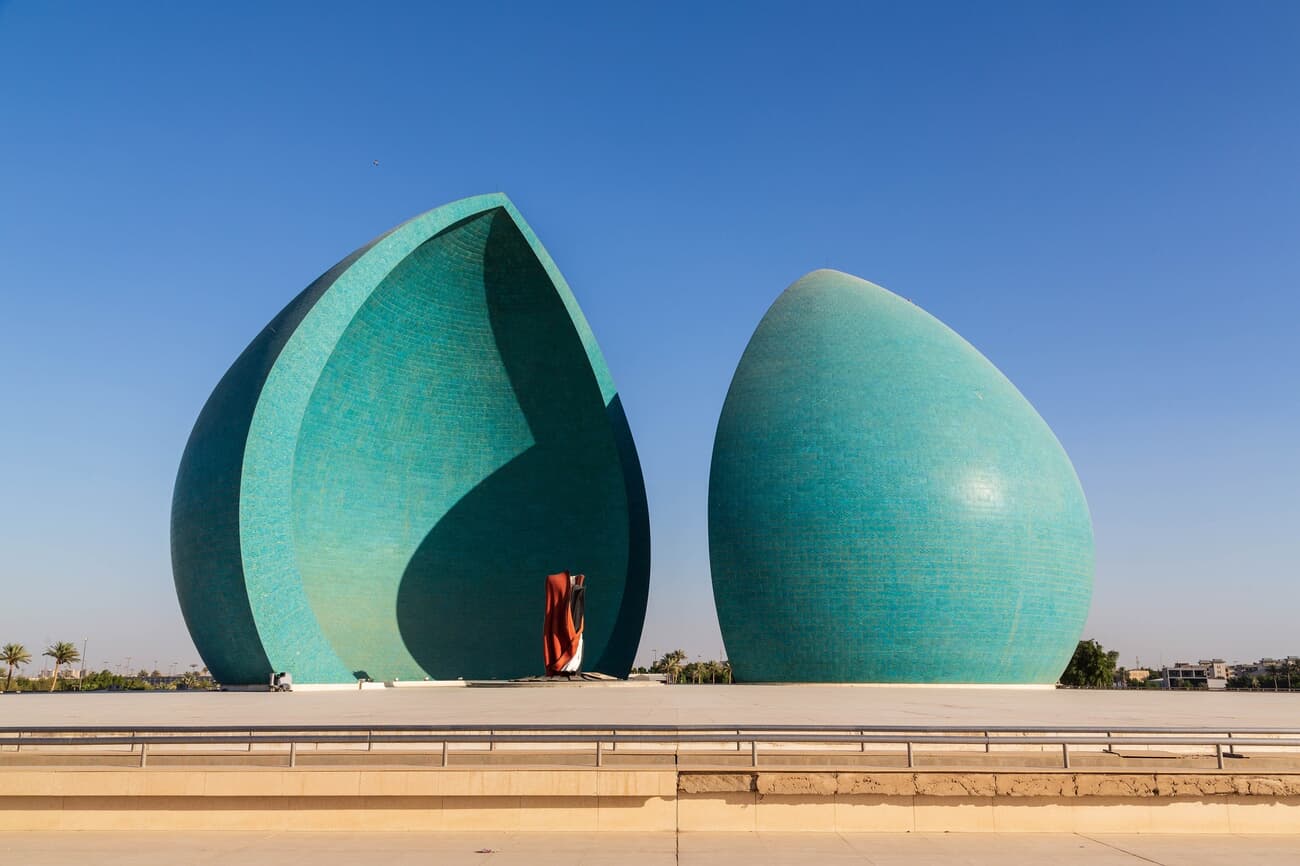 Martyr Monument, built to honor the fallen soldiers of the Iran-Iraq War