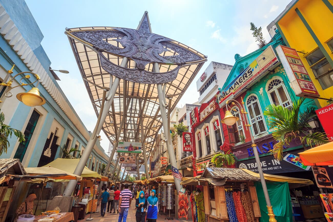 Central Market, a melting pot of arts and crafts, preserving Malaysia's cultural richness