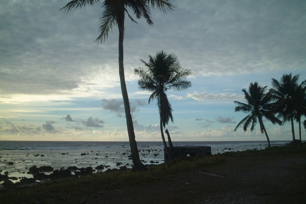 View of the vast Pacific Ocean, underscoring Yaren's geographical isolation and maritime significance