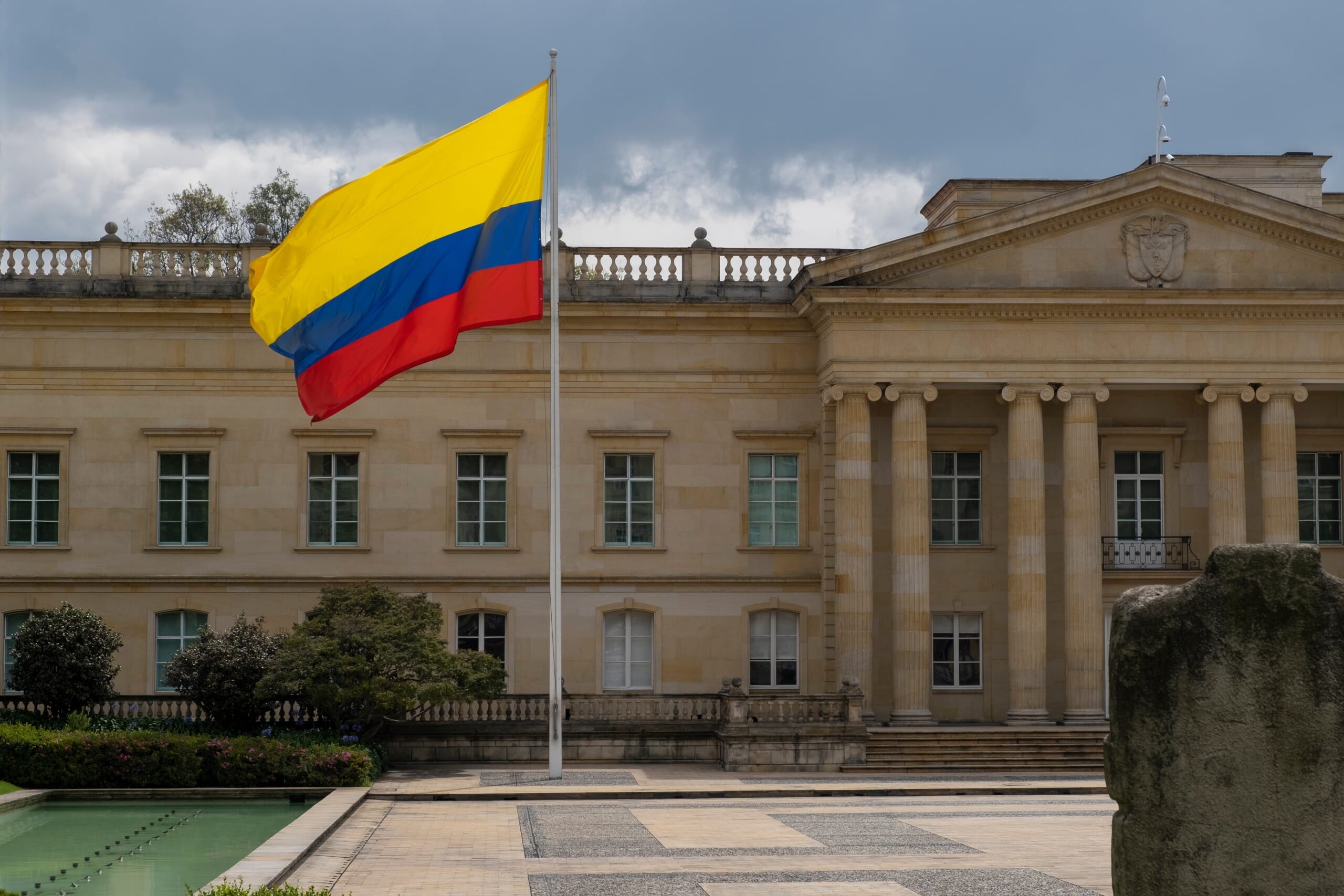 🇨🇴 Colombia Flag Unveiled: Colors, Meaning, Coat of Arms, Flag Map, and  Similar Flags