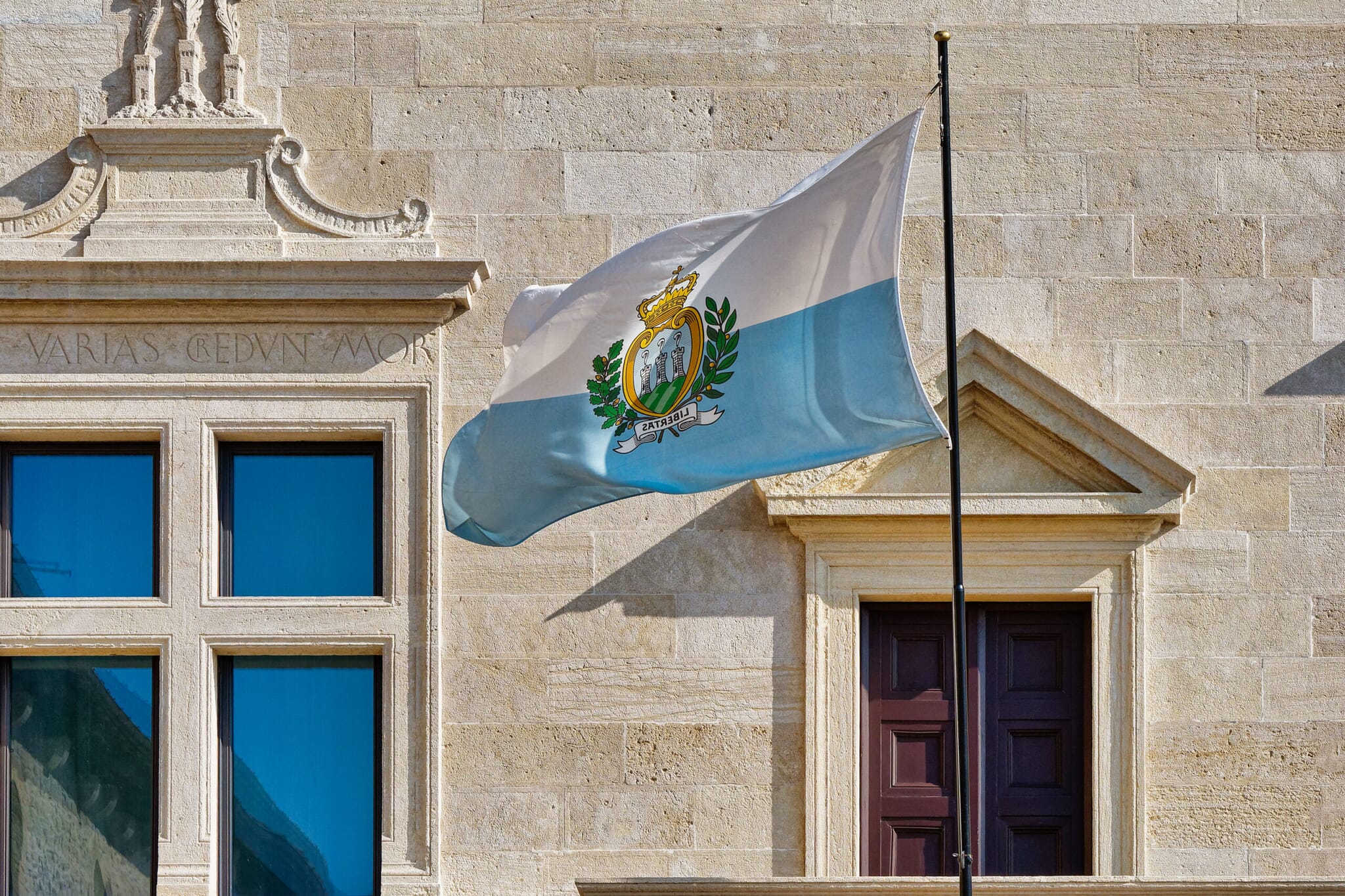 San Marino Flag Unveiled Colors Meaning Coat Of Arms Flag Map san-marino-flag-unveiled-colors-meaning-coat-of-arms-flag-map